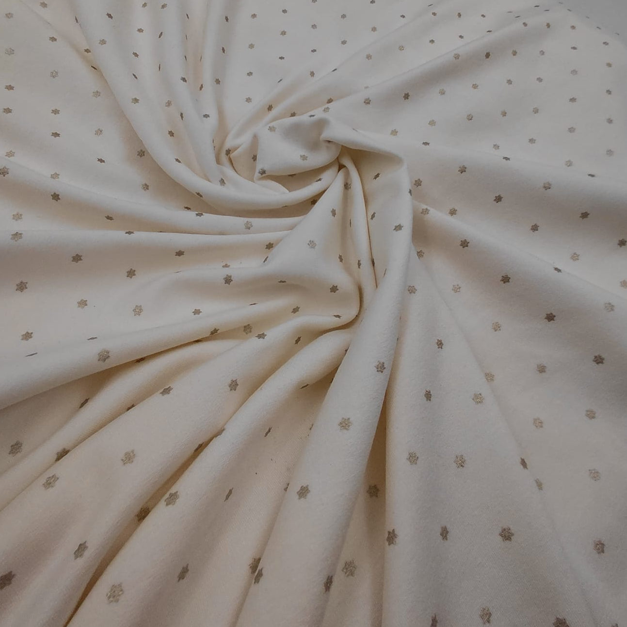 Zlatá hvězdička na smetanové Teplákovina Počesaná VISKOZA 240gr.❄️