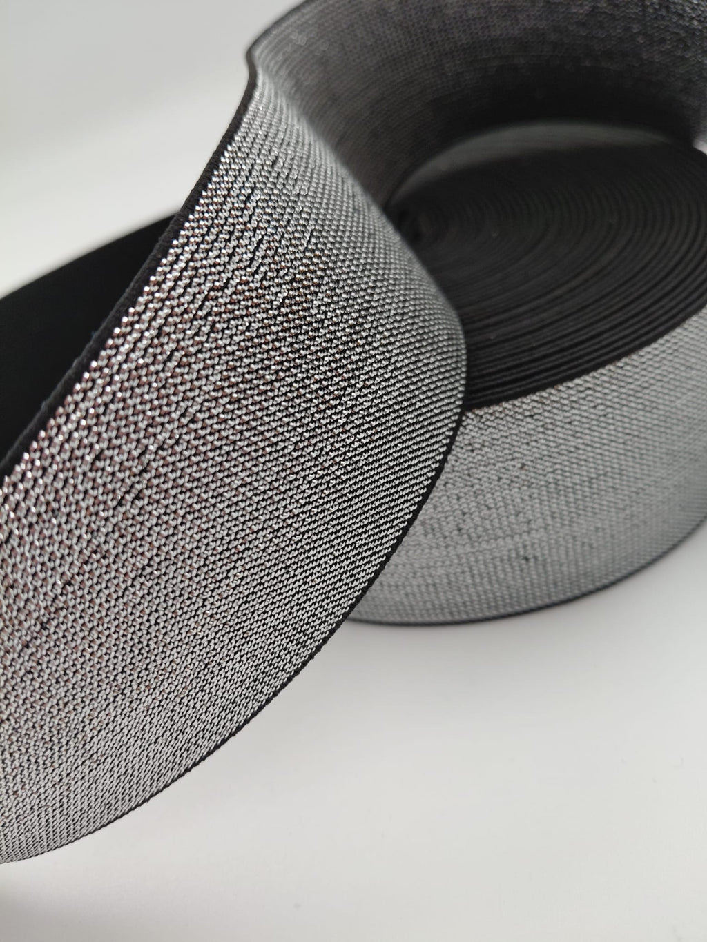 Guma metalický stříbrná -  5 cm