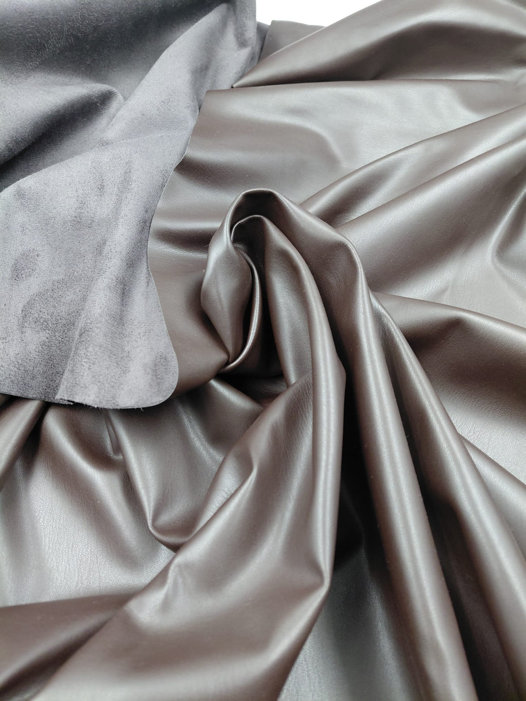 Umělá elastická kůže Tm. hnědá/Bordo/Černá