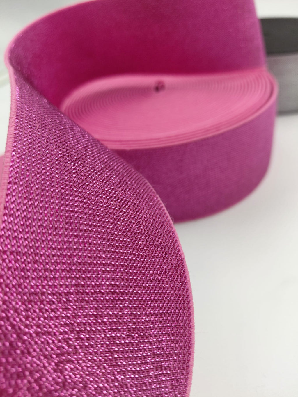 Guma metalický růžová -  5 cm