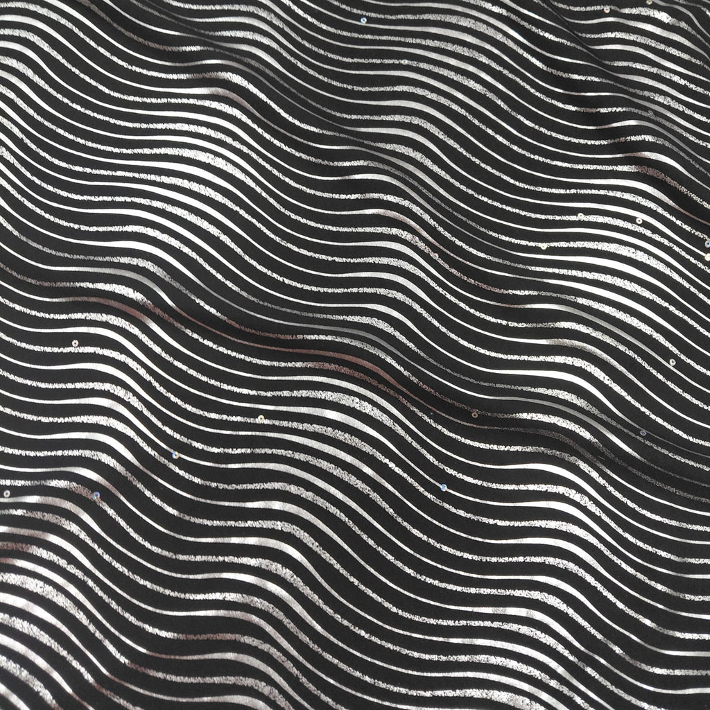 Polyesterový úplet Stříbrné pruhy (NASKLADNĚNÍ ZAČÁTEK LEDNA)